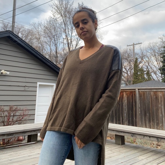 BCBG Maxazria - Merino Wool Blend Sweater - Picture 3 of 4